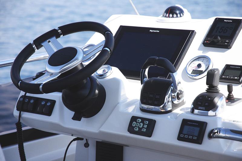 Book yachts online - motorboat - Prestige 460 - Adudu 2 - rent