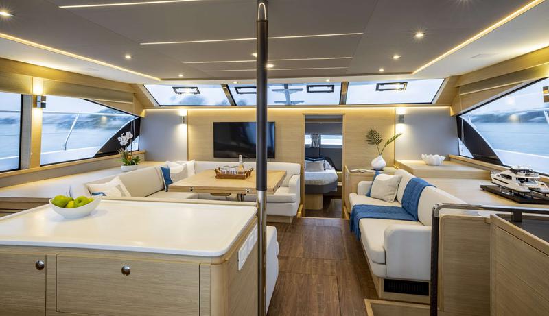 Book yachts online - powercatamaran - Aquila 54 - Explorion - rent