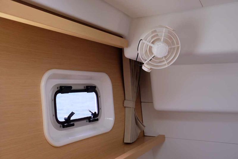 Book yachts online - catamaran - Lagoon 450 F - Irida VI - rent
