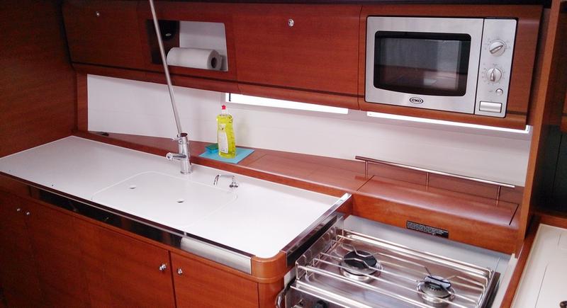 Book yachts online - sailboat - Dufour 405 RM - La Digue - rent