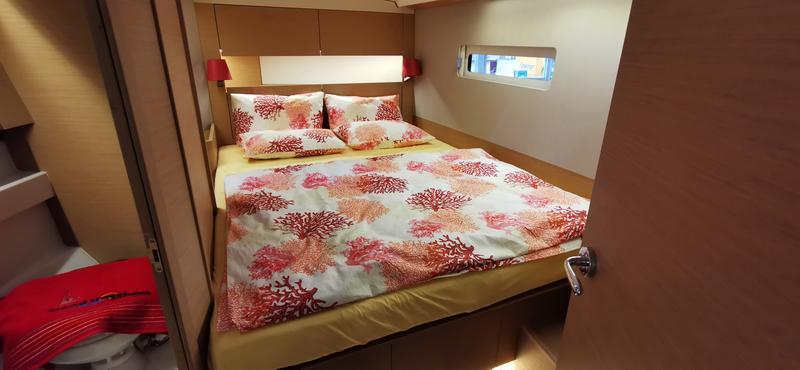 Book yachts online - sailboat - Sun Odyssey 410 - Jutisa - rent