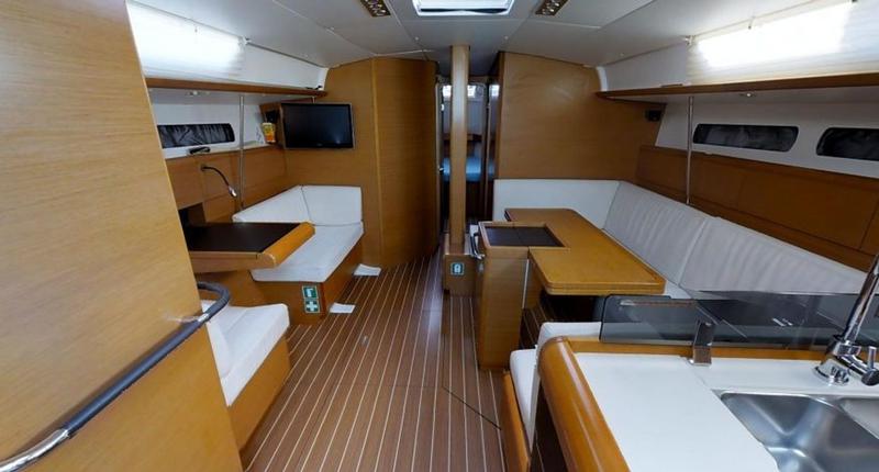 Book yachts online - sailboat - Sun Odyssey 49 - Corcho XVI - rent
