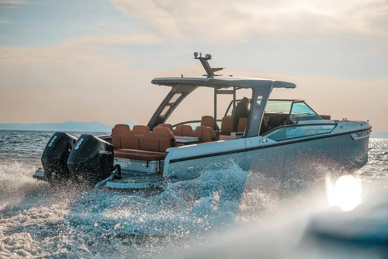Book yachts online - motorboat - Saxdor 320 GTO - Sax2 - rent