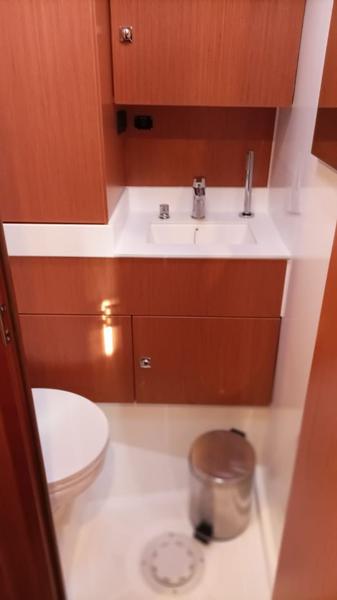 Book yachts online - sailboat - Bavaria C45 - LEGO - rent