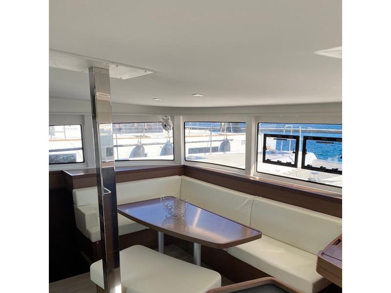 Book yachts online - catamaran - Lagoon 42 - Felis (Inverter, WM) - rent