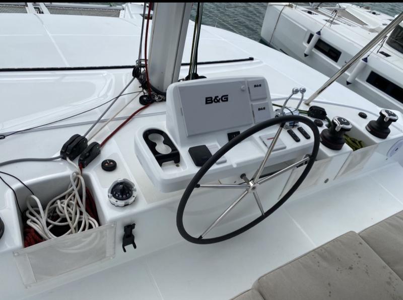 Book yachts online - catamaran - Lagoon 50 - Dreamers - rent