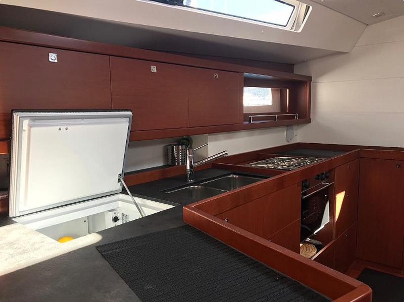 Book yachts online - sailboat - Oceanis 45 - Atlantica - rent