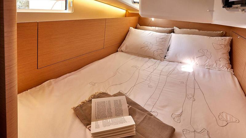 Book yachts online - sailboat - Sunsail 410 - Sunsail 410 (2022) - rent