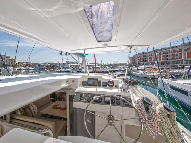 Book yachts online - catamaran - Sunsail 404 - Sunsail 404 (2018) - rent