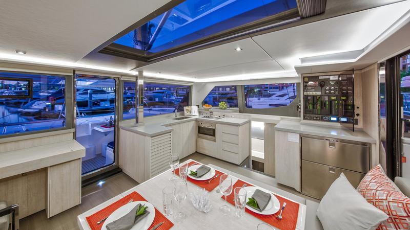 Book yachts online - catamaran - Sunsail 454 - Sunsail 454 (2019) - rent