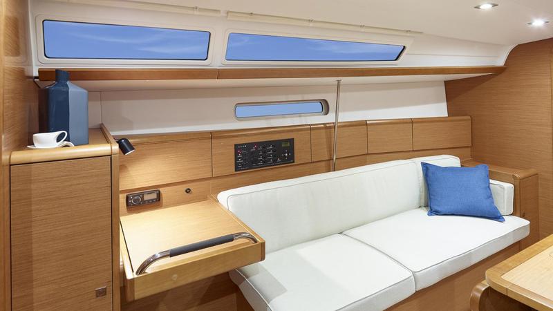 Book yachts online - sailboat - Sunsail 38 - Sunsail 38 (2020) - rent