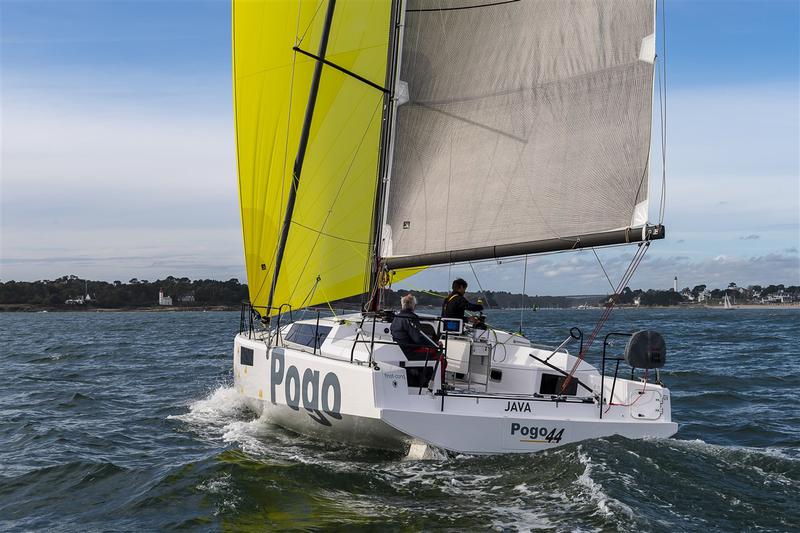 Book yachts online - sailboat - Pogo 44 - Spirit - rent