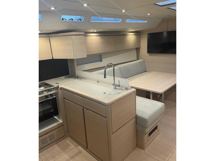 Book yachts online - sailboat - Solaris 47 - Capriccio - rent