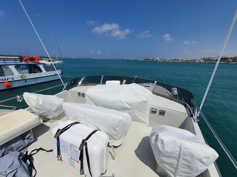 Book yachts online - motorboat - Squadron 50 - ZEN - rent