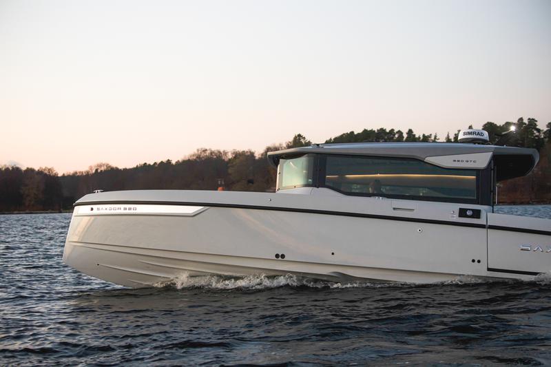 Book yachts online - motorboat - Saxdor 320 GTC - Saxdor 320 GTC (2023) - rent