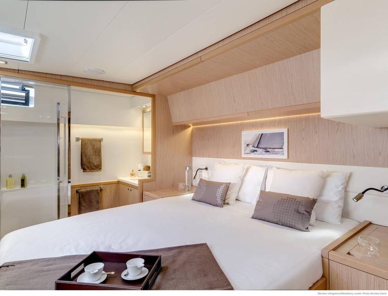 Book yachts online - catamaran - Lagoon 52 - Takamaka - rent