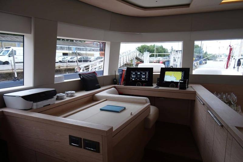 Book yachts online - catamaran - Lagoon Seventy 7 - Mane et Nocte - rent