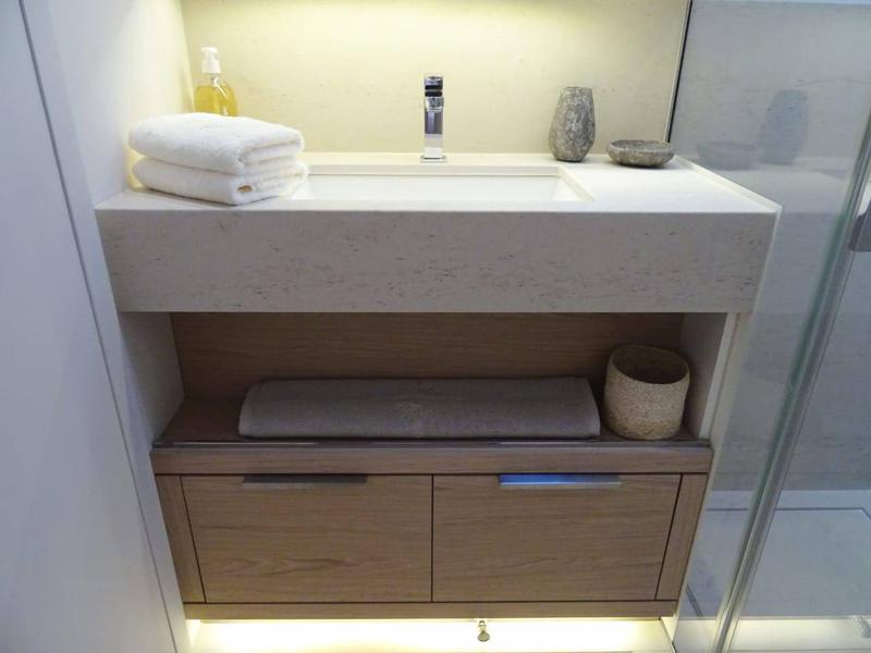 Book yachts online - catamaran - Lagoon Seventy 7 - Mane et Nocte - rent