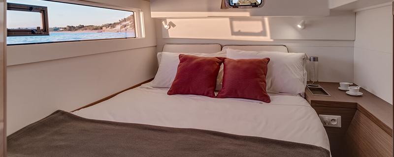 Book yachts online - catamaran - Lagoon 40 - L40-AV - rent