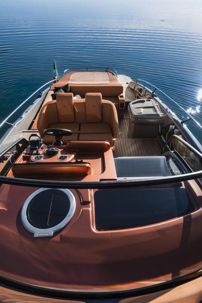 Book yachts online - motorboat - Cranchi E30 Endurance - Aurora - rent