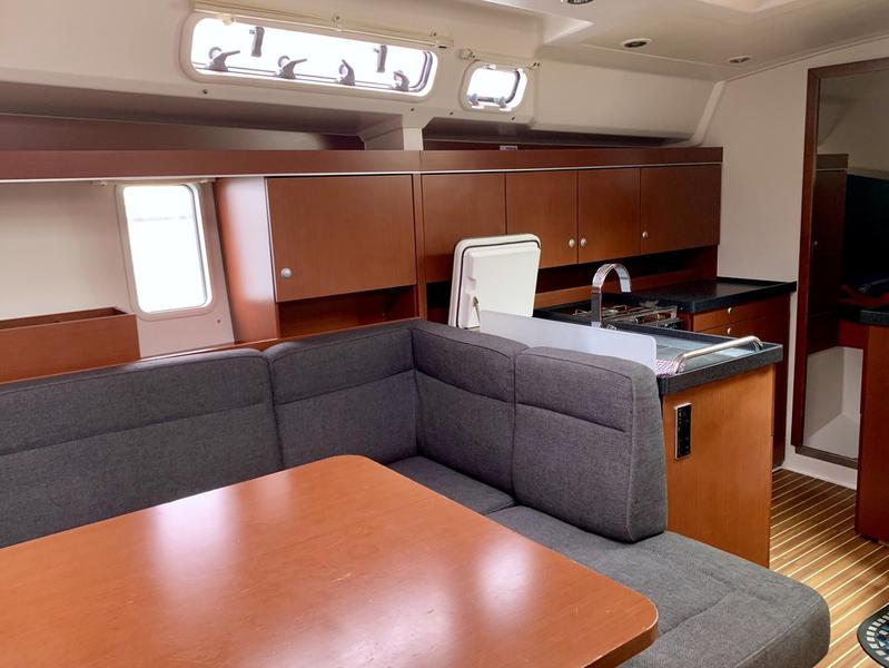 Book yachts online - sailboat - Hanse 445 - 4 cabin - Procyon - rent