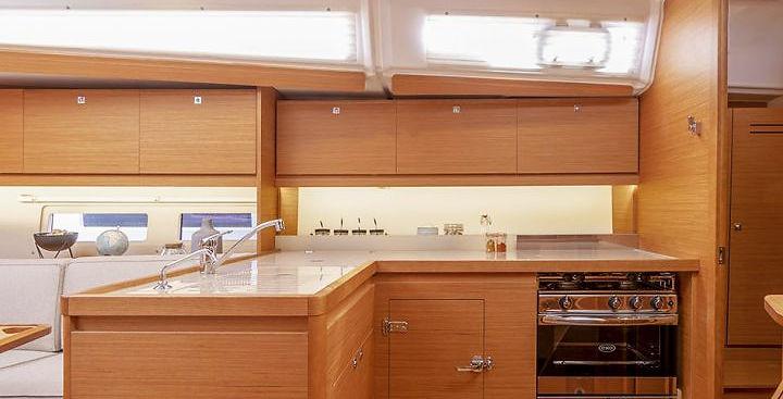 Book yachts online - sailboat - Dufour 390 Grand Large - Coco de Mer - rent