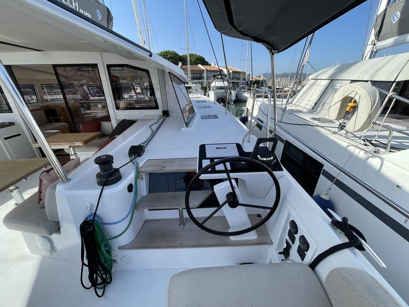 Book yachts online - catamaran - Nautitech 44 Open - Happiness - rent