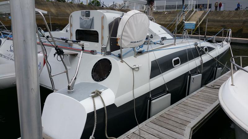 Book yachts online - catamaran - Maldives 32 - Smiley - rent