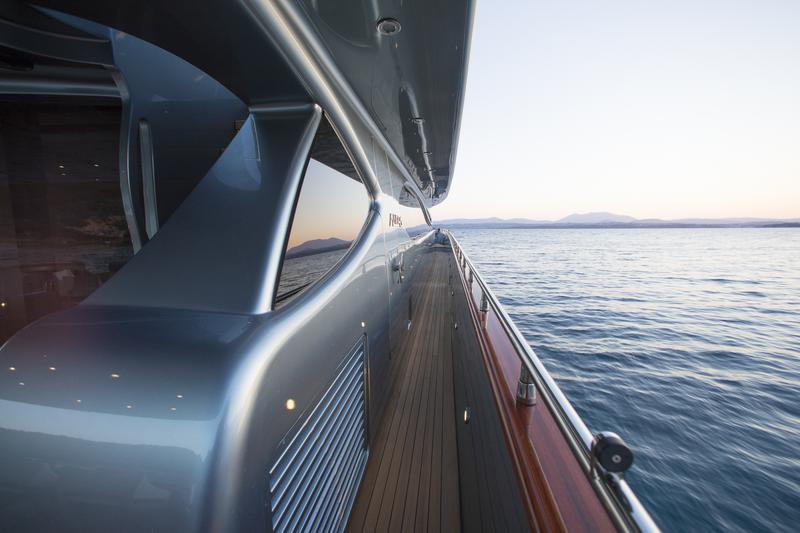Book yachts online - motorboat - Maiora 108 - Princess L - rent