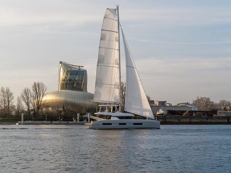 Book yachts online - catamaran - Lagoon 55 (2) - Verina Star  - rent