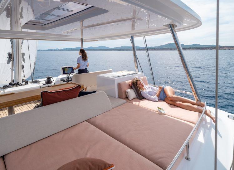 Book yachts online - catamaran - Lagoon 55 (2) - Verina Star  - rent