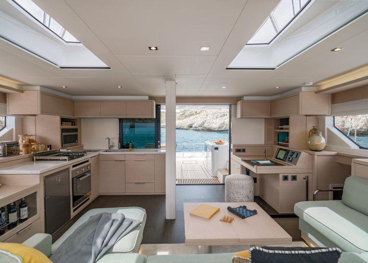 Book yachts online - catamaran - Lagoon 55 (2) - Verina Star  - rent