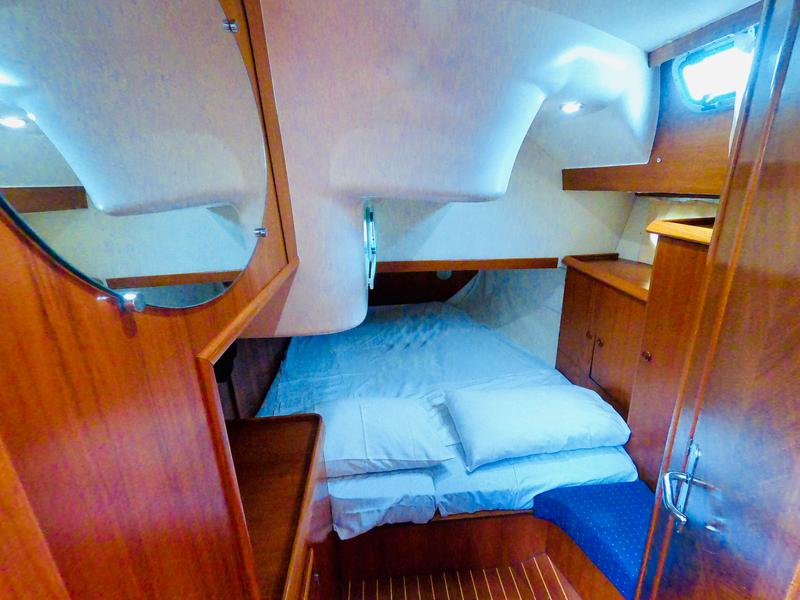 Book yachts online - sailboat - Sun Odyssey 52.2 - Claudia - rent