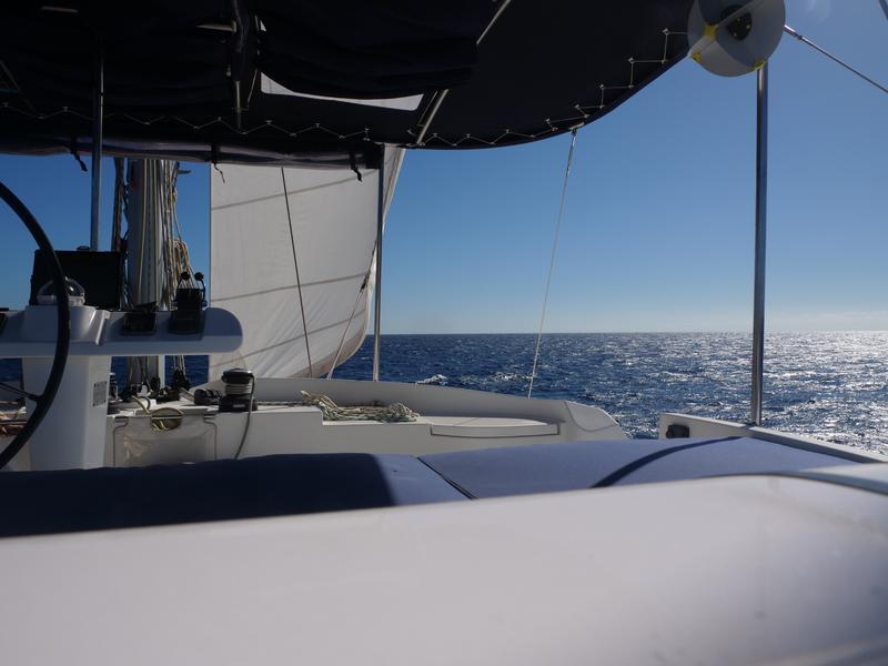 Book yachts online - catamaran - Lagoon 52F - Mercurey - rent