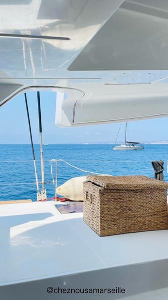 Book yachts online - catamaran - Lagoon 52F - Mercurey - rent
