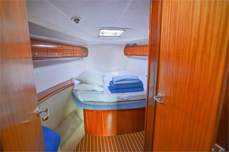 Book yachts online - False - Bavaria 44 (3Cab) - SeaBreeze - rent