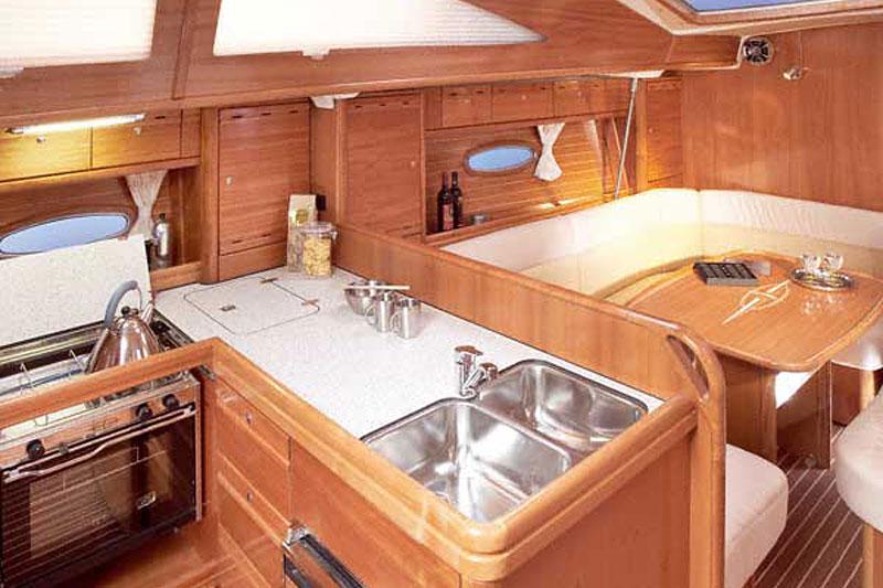 Book yachts online - False - Bavaria 44 Vision - Janina II - rent