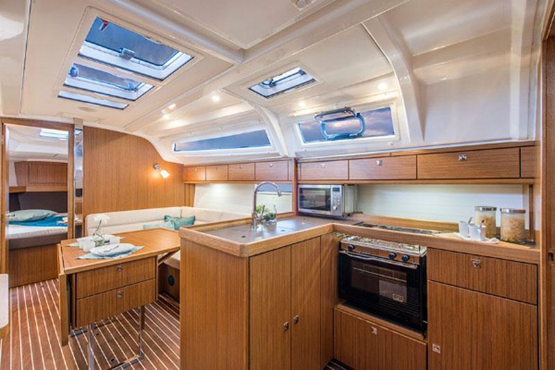 Book yachts online - False - Bavaria Cruiser 37 (3Cab) - Kedi - rent