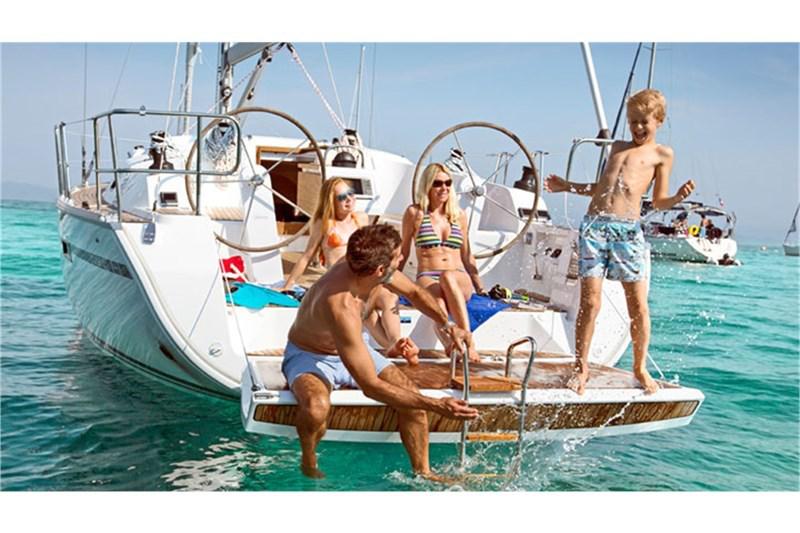 Book yachts online - False - Bavaria Cruiser 41 (3Cab) - Flipper - rent