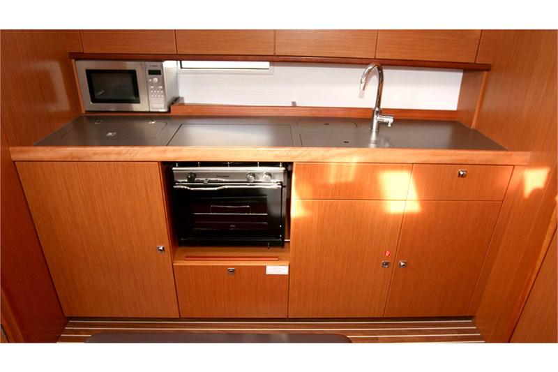 Book yachts online - False - Bavaria Cruiser 41 (3Cab) - Flipper - rent