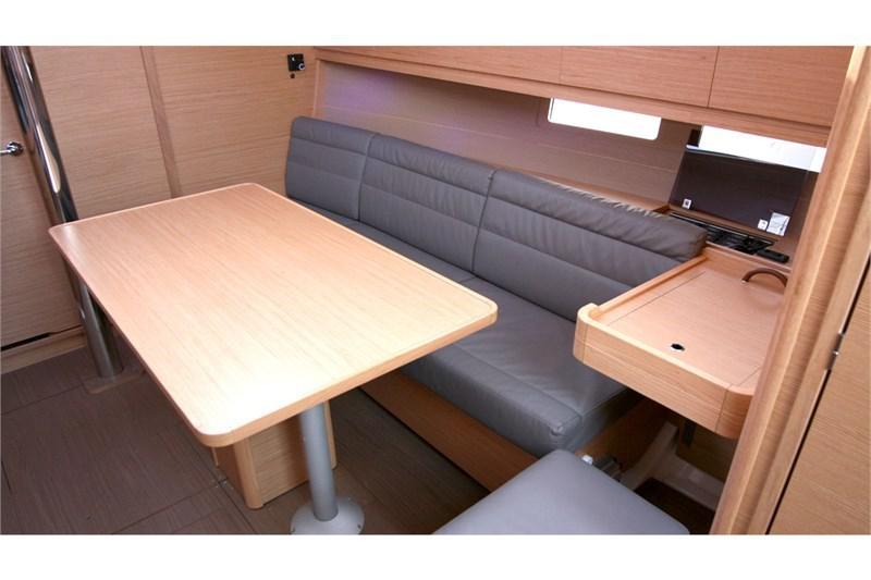 Book yachts online - False - Dufour 382 Grand Large (2Cab) - Lia - rent