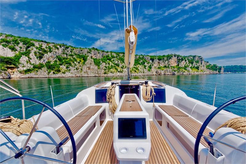 Book yachts online - False - Dufour 412 Grand Large (3Cab) - Piet - rent