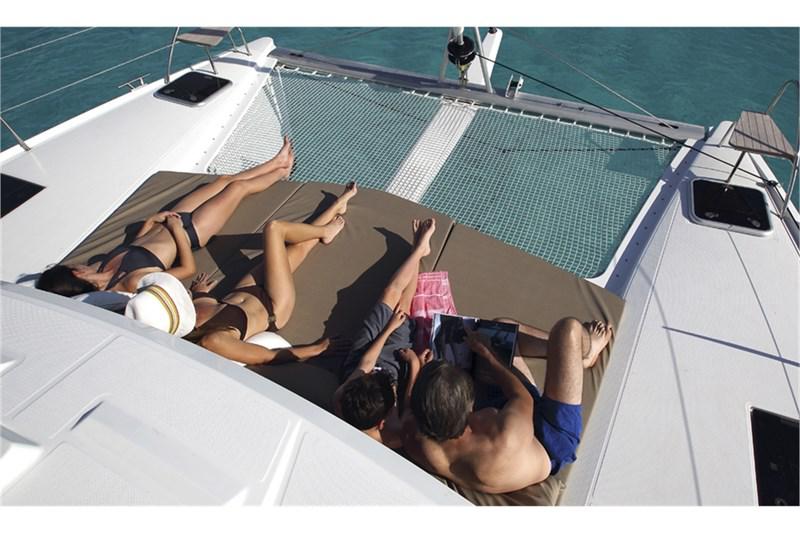 Book yachts online - False - Lucia 40 (4Cab) - Leon - rent