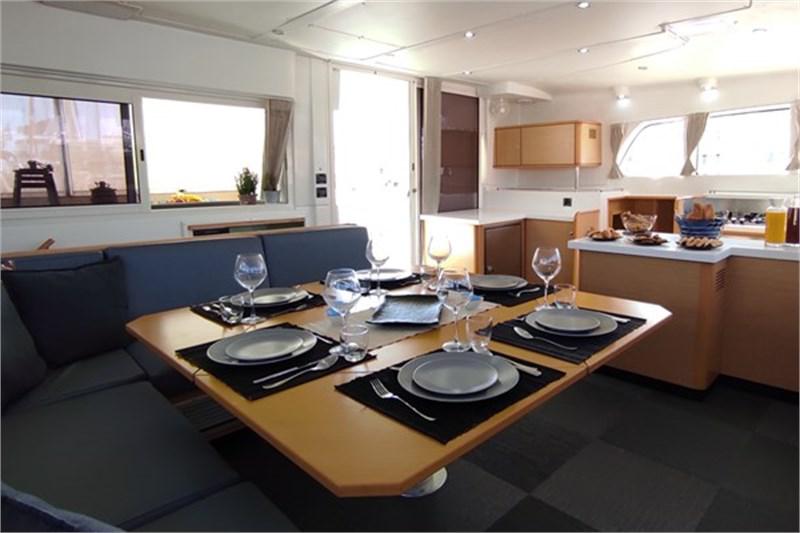 Book yachts online - False - Lagoon 500 (5Cab) - Casino Royale - rent