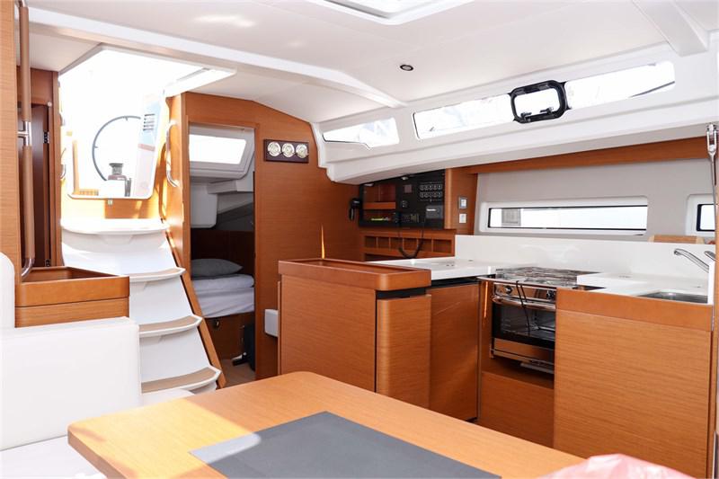Book yachts online - False - Sun Odyssey 440 (4cab) - Waka - rent