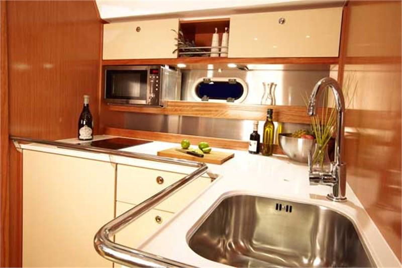 Book yachts online - False - Bavaria Sport 43 HT (3Cab) - Gustel - rent
