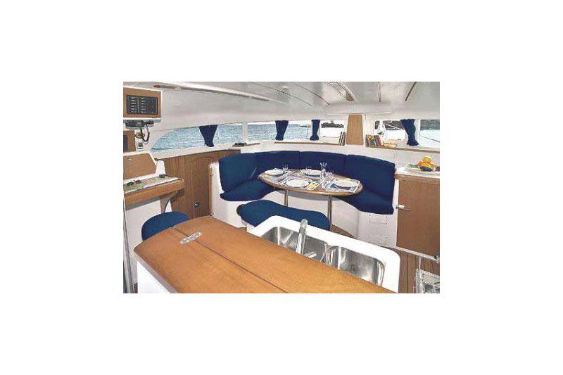 Book yachts online - False - Lagoon 380 (4Cab) - Pom'Ka - rent
