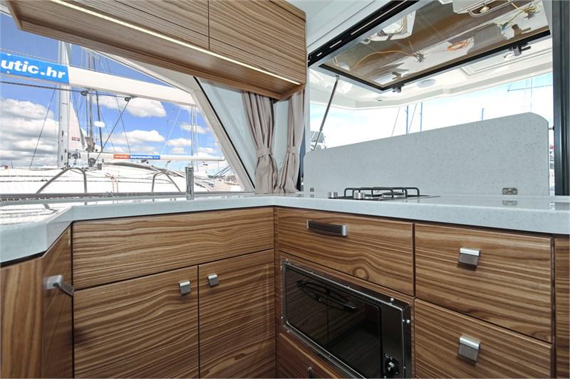 Book yachts online - False - Greenline 48 Fly - Noah (Greenline Hybrid Ready) - rent