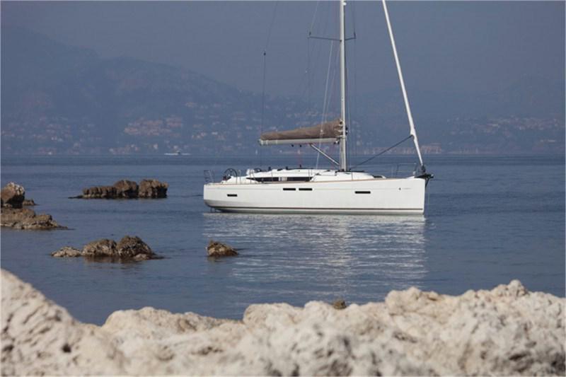 Book yachts online - False - Sun Odyssey 419 (3Cab) - Mira - rent