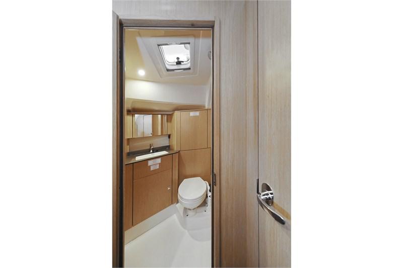 Book yachts online - False - Bavaria Cruiser 41 (3Cab) - Hemonaty - rent